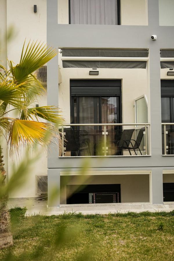 Hotel Villa MARIA Vrasná Esterno foto